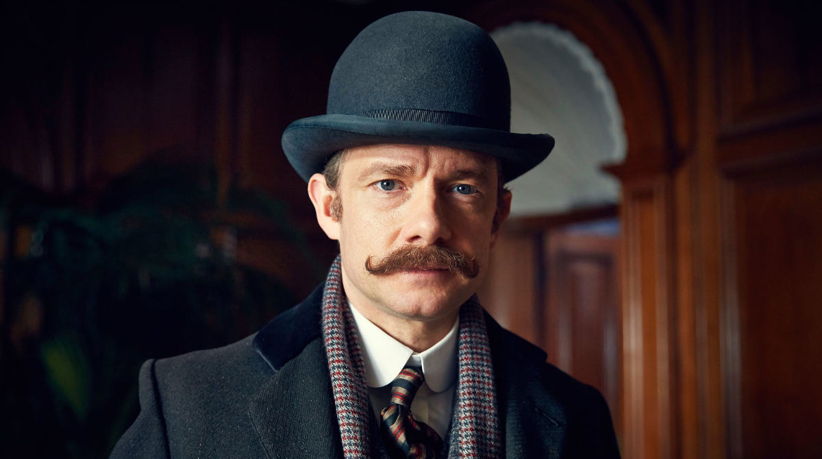 Доктор Ватсон (Мартин Фримен). Телесериал, переносящий действие в 21 век. В этой версии Ватсон пишет свои истории о совместных приключениях с Шерлоком не в виде книг, а в личном блоге. Доктор Ватсон (Мартин Фримен). Телесериал, переносящий действие в 21 век. В этой версии Ватсон пишет свои истории о совместных приключениях с Шерлоком не в виде книг, а в личном блоге.